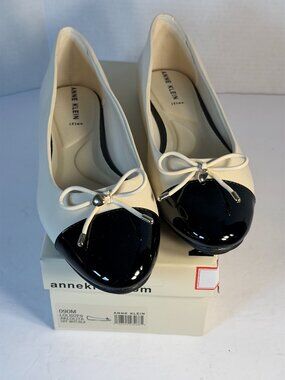 New Anne Klein shoes size 9